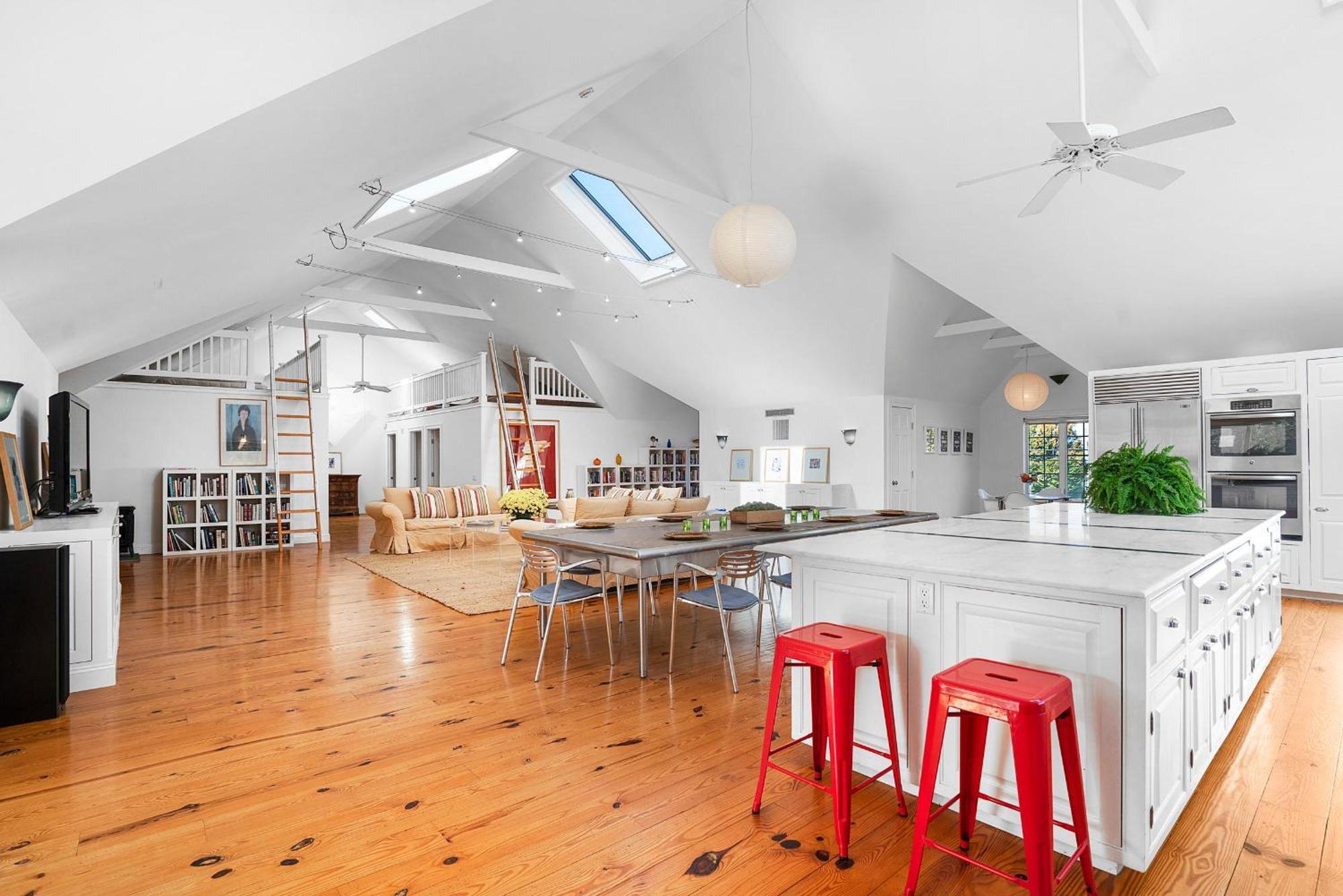Large Modern North Fork Barn:Vineyards In Backyard, Harbes Farms Villa Mattituck Екстериор снимка