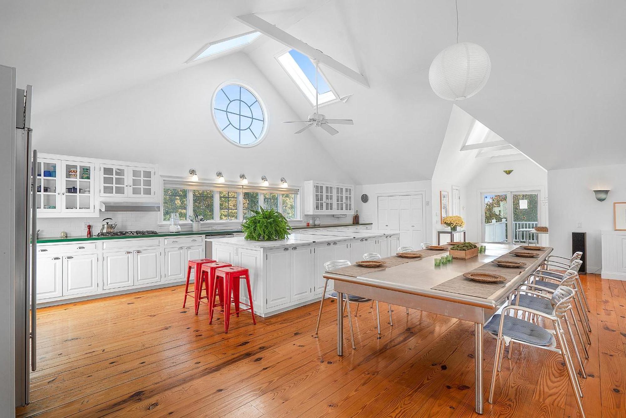 Large Modern North Fork Barn:Vineyards In Backyard, Harbes Farms Villa Mattituck Екстериор снимка